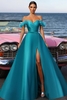 Charming Front Split Evening Dress Sweetheart Satin Party Wear Dress with Fur