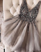 Classic Shiny Beads Sexy Short Homecoming Dresses V-Neck Sleeveless Cocktail Dresses