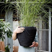 Deluxe Tapered Round Vase Rib - Black
