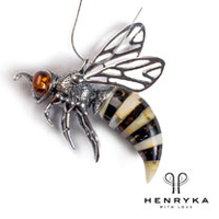 Large Hornet Necklace in Silver and Amber