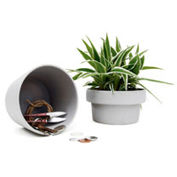 Plant Pot Hideaway