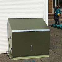 RHS Sentinel in Two Tone Green with metal floor