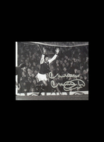 Malcolm Macdonald signed Arsenal 10x8 photo. - Unframed + £0.00