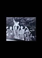 Manchester United 1968 European Cup Final photo signed by 8 - Premium Framing + £45.00