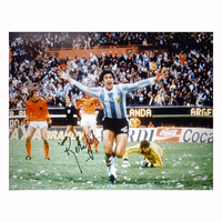 Mario Kempes signed 1978 World Cup Final photo