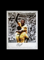 Pele signed photo - Unframed + £0.00