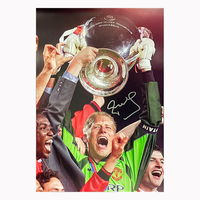 Peter Schmeichel signed 1999 photo