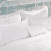Amelia Pair of Pillow Shams - White