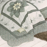 Folky Puffball Single Throw - Green