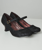 Perfectly Pretty Vintage Lace Shoes