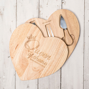 Personalised Heart-Shaped Wooden Cheeseboard Set - Queen of Cheese