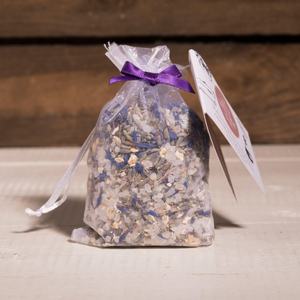 Pretty Little Wedding Favours - Relaxing Bath Infusion