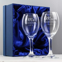 Mr & Mrs Wine Glass Set