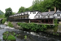 One Night Break with Dinner at The Chainbridge Hotel