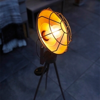 Solar Dresden Tripod Light